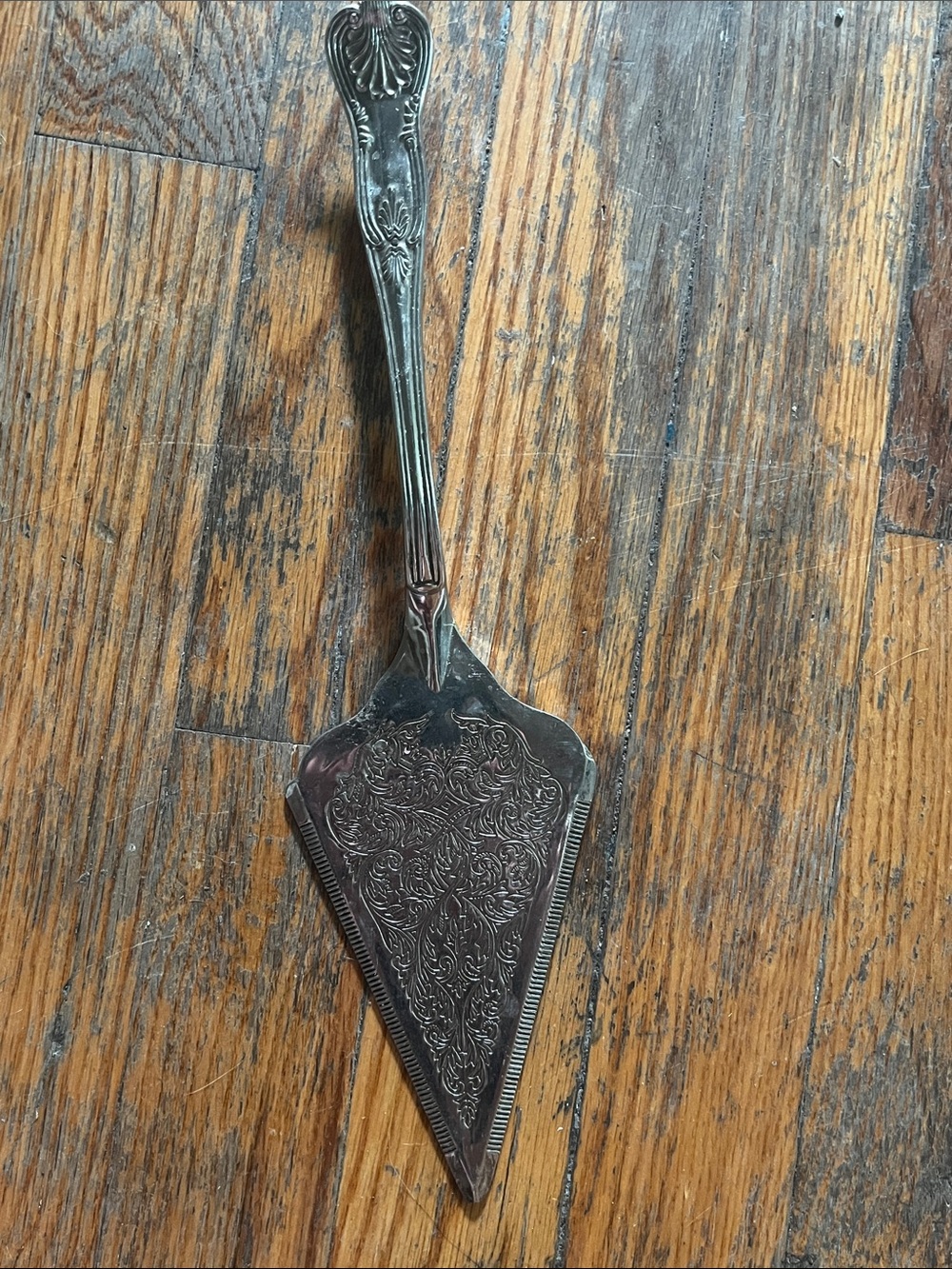 Ornate Silver Decorative Pie Server - Unbranded